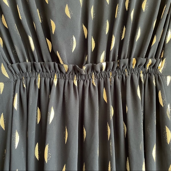 A Pea In The Pod Collective Concepts Black Clip Dot Maternity Dress - Picture 4 of 10